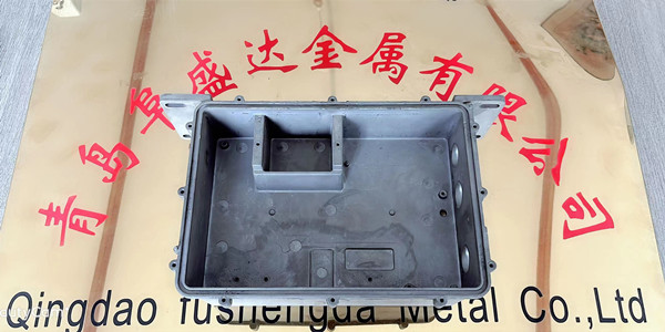 新能源汽车充电器（qì）散热器